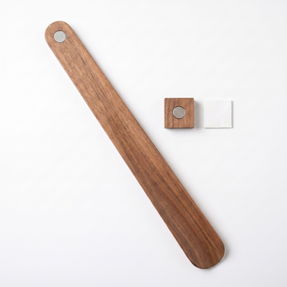 Walnoot schoenlepel met houder en plakstrip